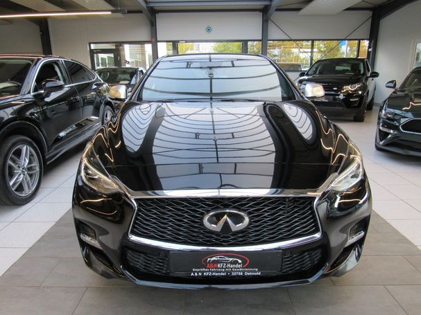 Infiniti Q30 115 kW image number 5