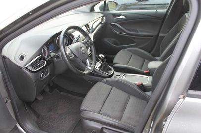 Car image 7