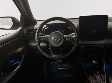 Car image 11