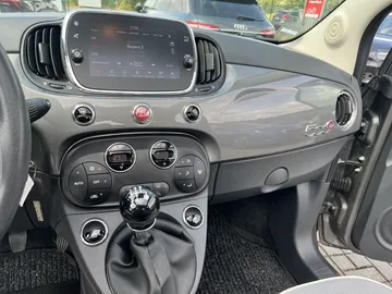 Car image 16