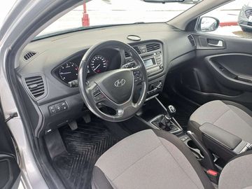 Car image 15