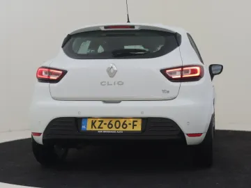 Car image 33
