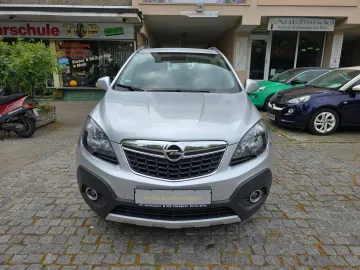 Car image 27