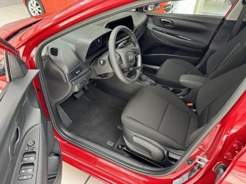 Car image 11