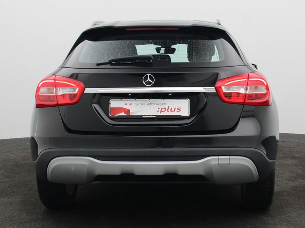 Mercedes-Benz GLA 200 115 kW image number 3