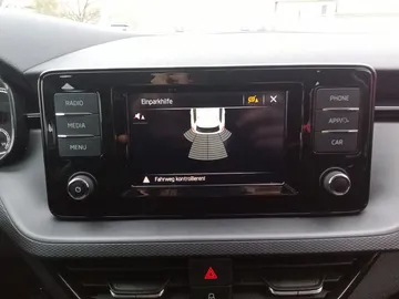 Car image 29