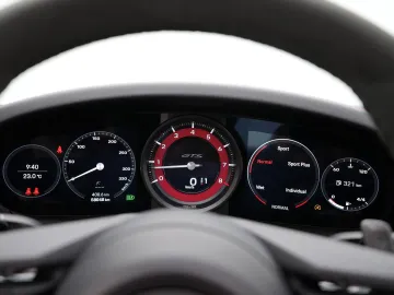 Car image 43