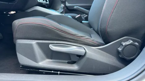 Car image 29