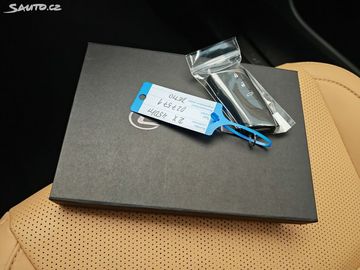 Car image 35