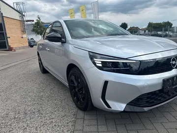 Car image 24