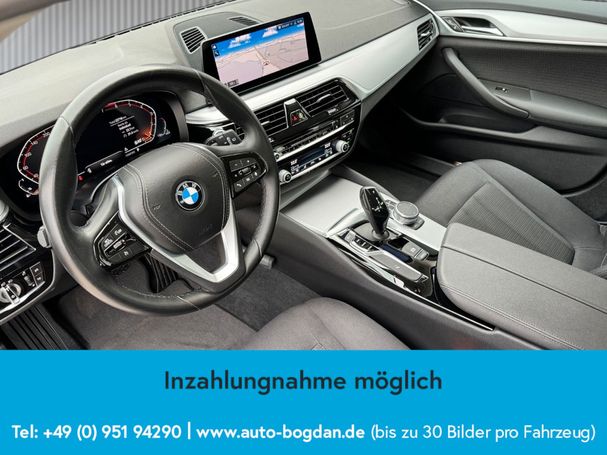 BMW 520i Touring Sport Line 135 kW image number 5