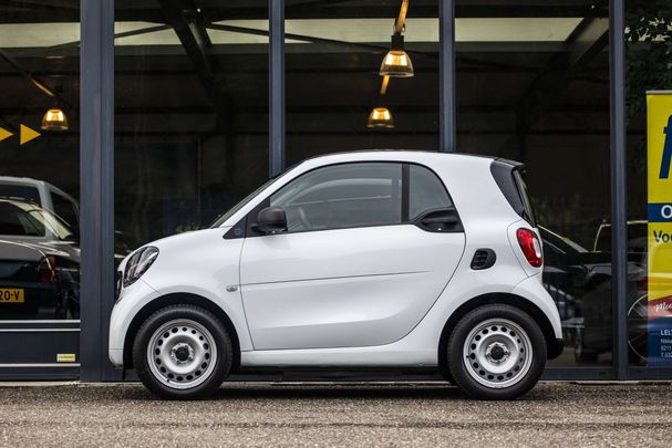 Smart ForTwo EQ 60 kW image number 8