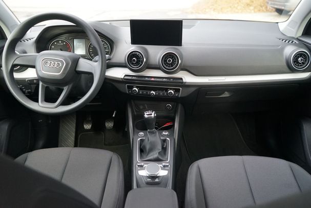 Audi Q2 35 TFSI Advanced 110 kW image number 10