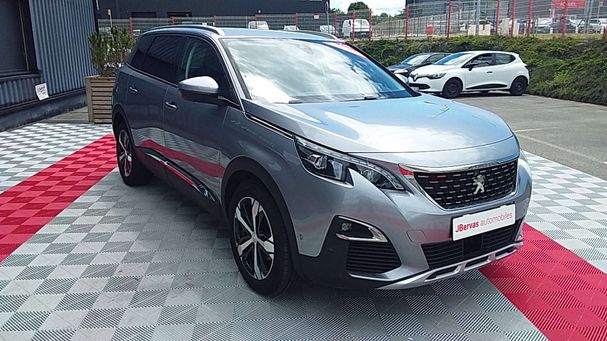 Peugeot 5008 BlueHDi 120 Allure 88 kW image number 3