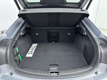 Car image 30