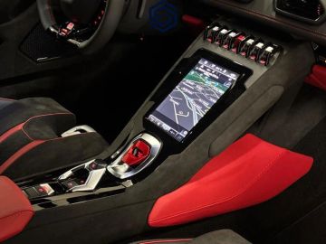 Car image 24
