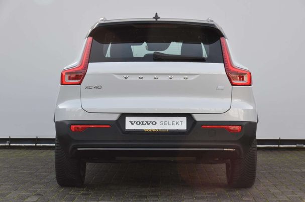 Volvo XC40 R Recharge T4 Design 155 kW image number 8