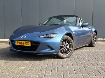 Car image 19
