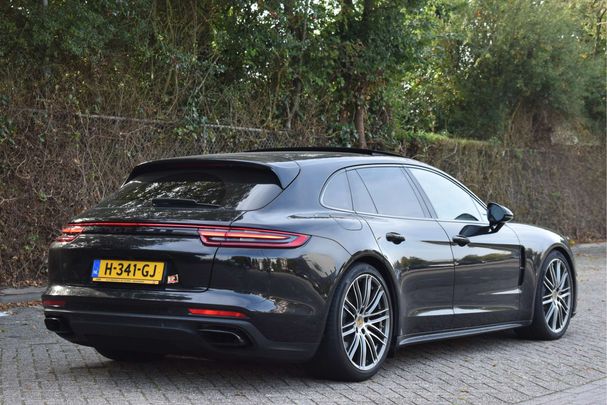 Porsche Panamera 4 Sport Turismo 243 kW image number 7