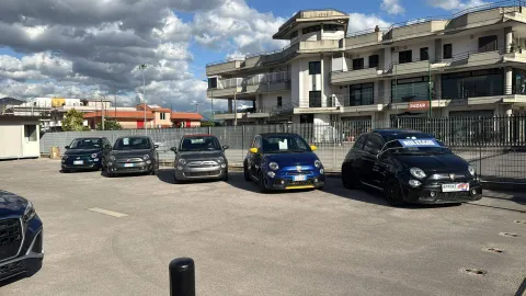 Car image 8