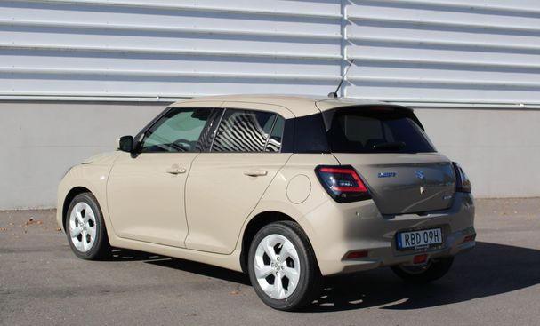 Suzuki Swift Hybrid CVT 60 kW image number 2