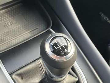 Car image 36