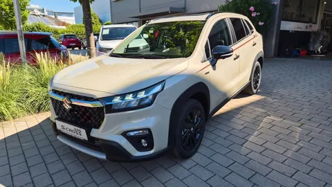 Car image 2