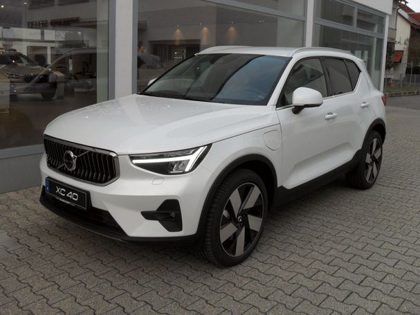 Volvo XC40 T5 Plus 192 kW image number 2