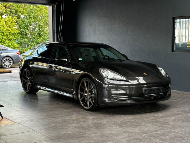 Porsche Panamera 4 220 kW image number 2