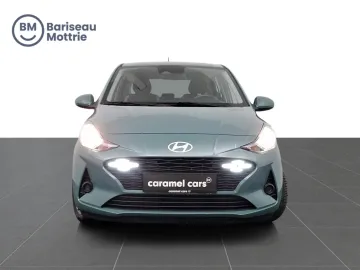 Car image 2