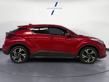 Car image 4