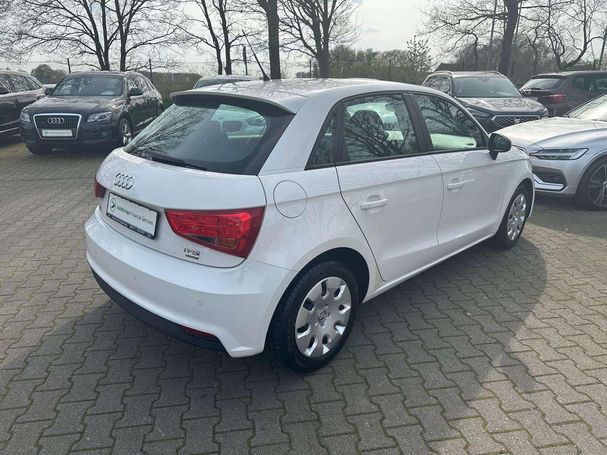 Audi A1 1.0 TFSI Sportback ultra 70 kW image number 4