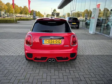 Car image 41