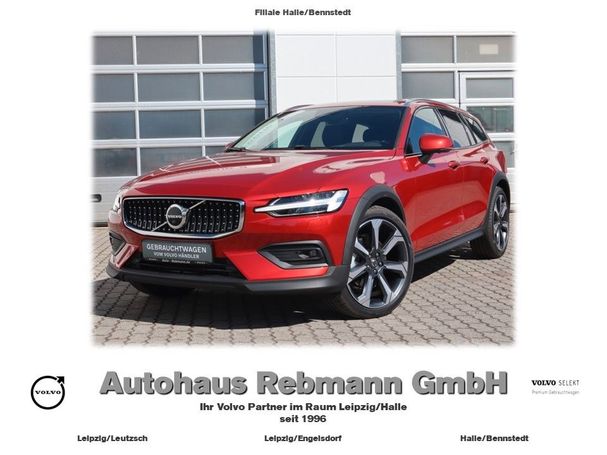 Volvo V60 Cross Country AWD B4 145 kW image number 1