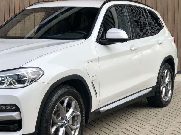 BMW X3 xDrive30e 215 kW image number 2