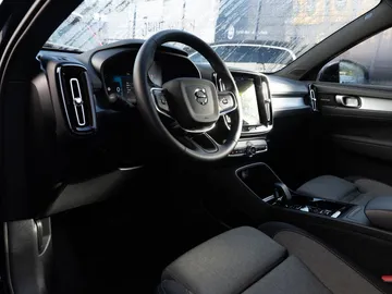 Car image 46