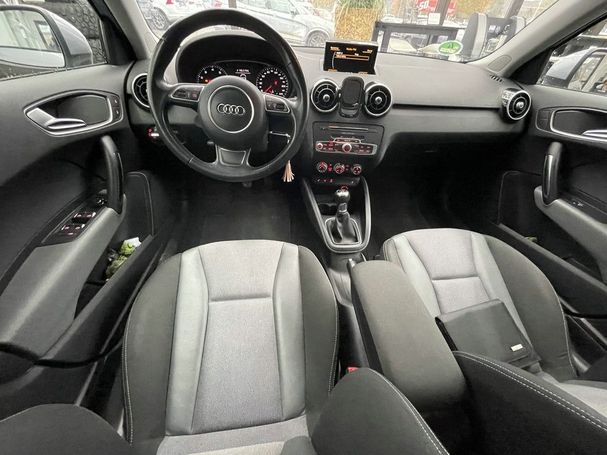 Audi A1 1.0 TFSI S-line 70 kW image number 5