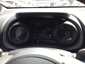 Car image 11