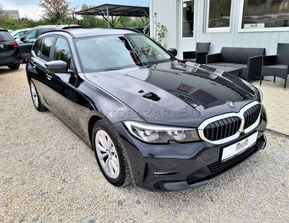 BMW 320d Touring xDrive 140 kW image number 1