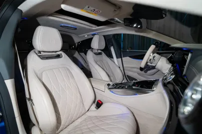 Car image 35