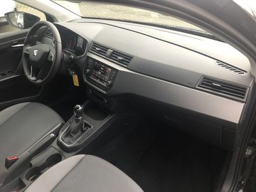 Car image 12