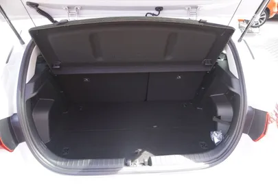 Car image 29