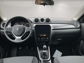 Car image 10