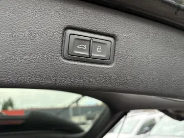 Car image 50