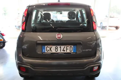 Car image 4