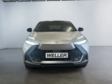 Car image 3
