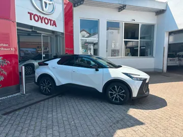 Car image 3