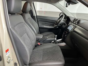 Car image 15