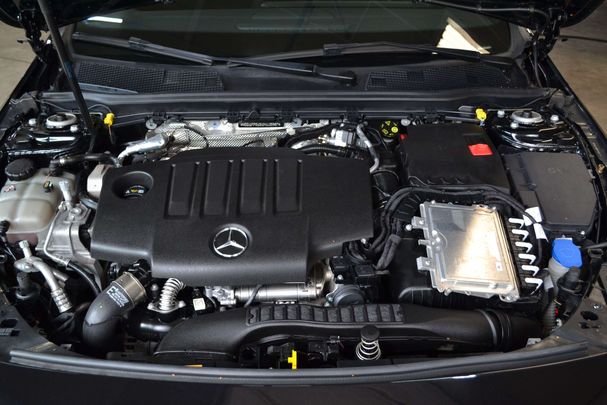 Mercedes-Benz A 200 d Line 110 kW image number 16