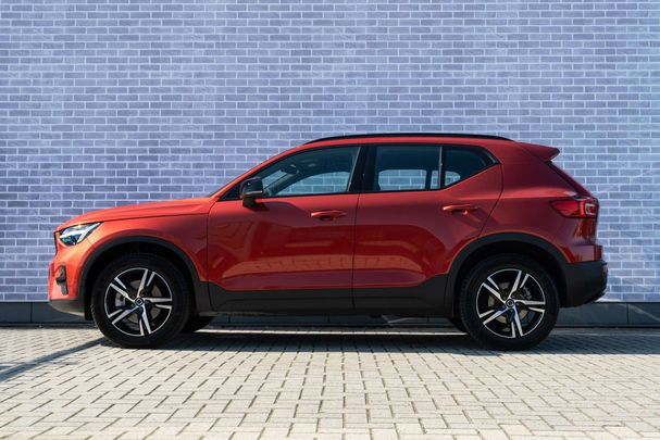 Volvo XC40 B4 Plus Dark 145 kW image number 11